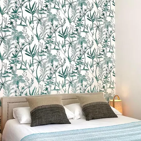 2 Bedroom In Apartment *