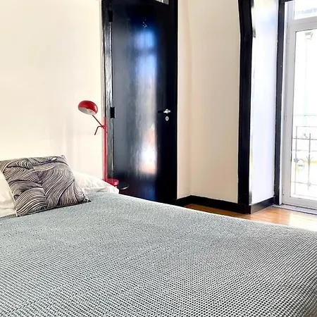 Apartment 2 Bedroom In *